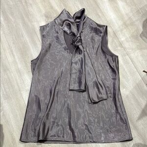 Nine West Gray Sleeveless Tie Front Blouse